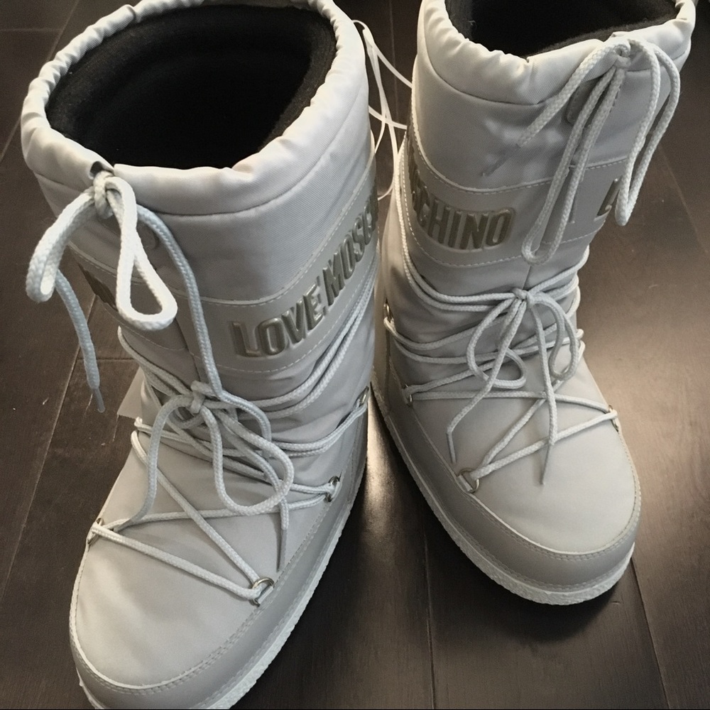 🖤 Love Moschino Grey & Gold Moon Boots 🖤